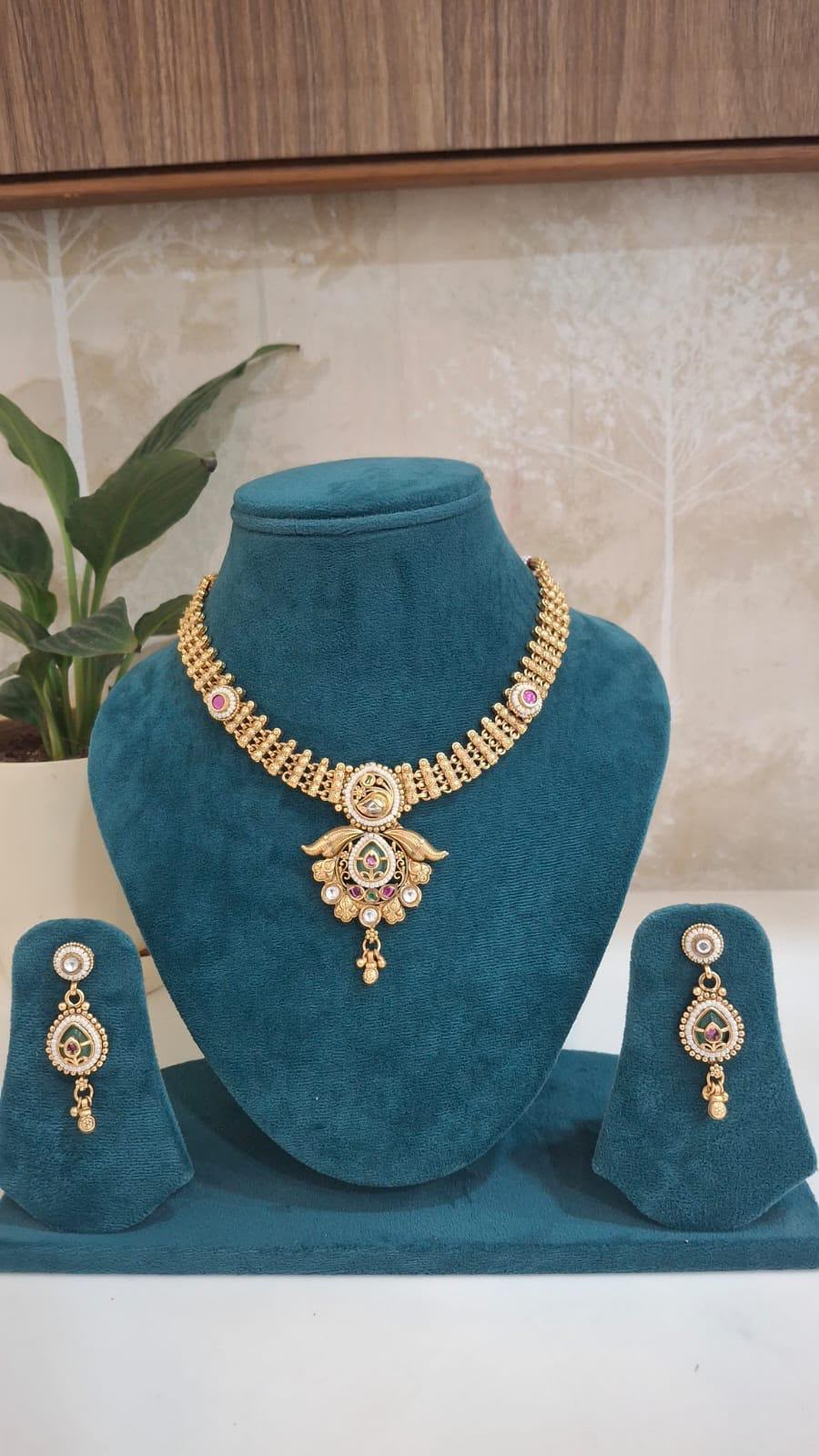 Set & Necklace design